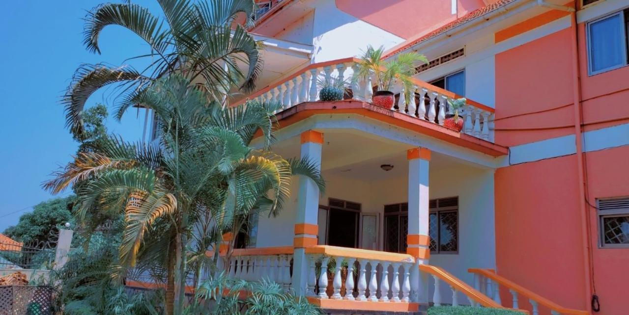 La Feve Beach Bed And Breakfast Entebbe Exterior photo