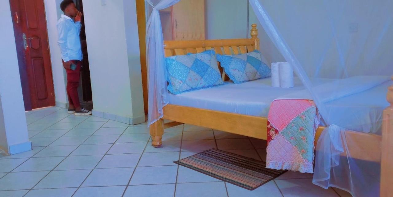 La Feve Beach Bed And Breakfast Entebbe Exterior photo