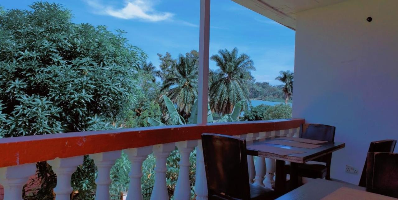 La Feve Beach Bed And Breakfast Entebbe Exterior photo
